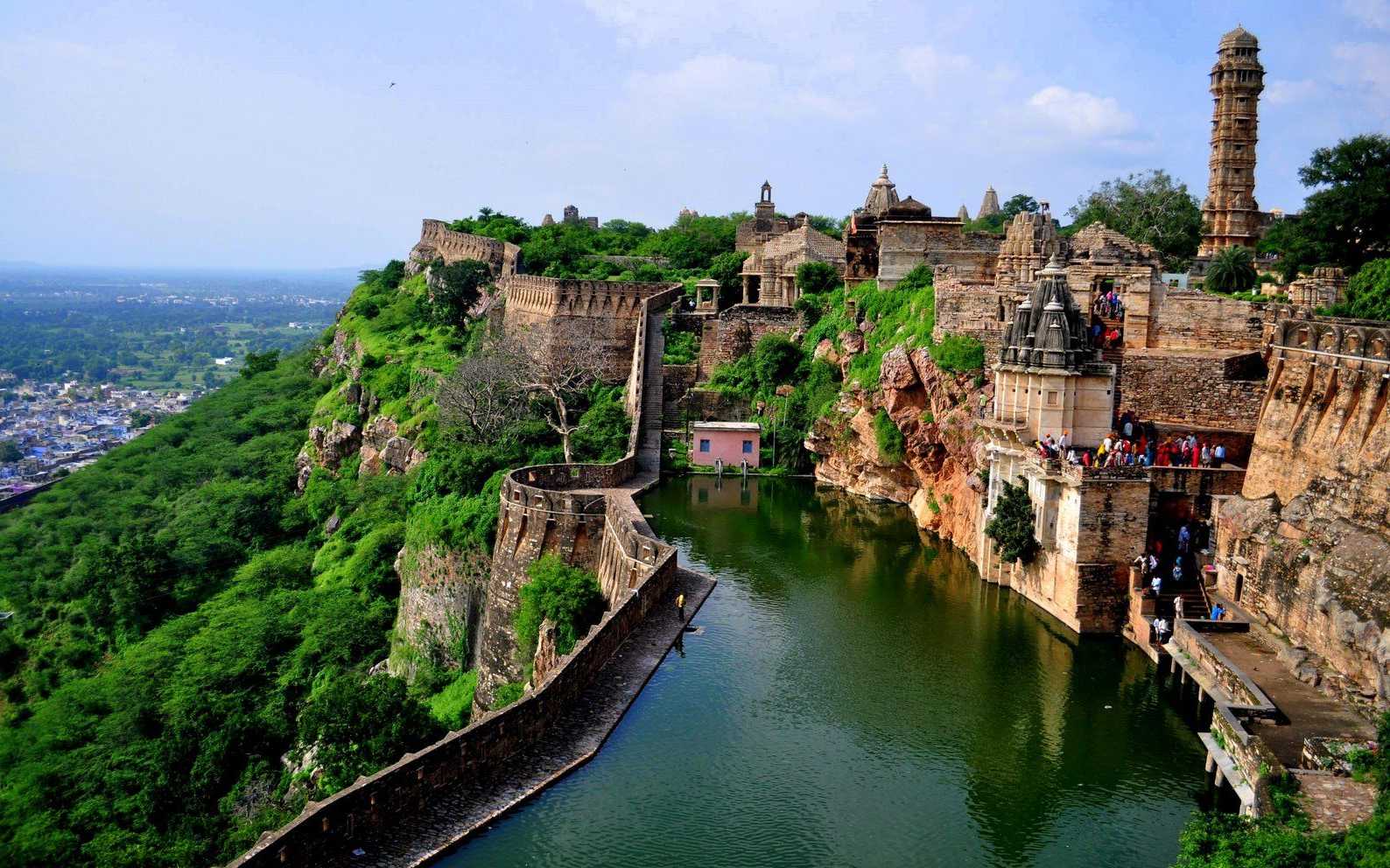 Chittorgarh-The-Largest-Fort